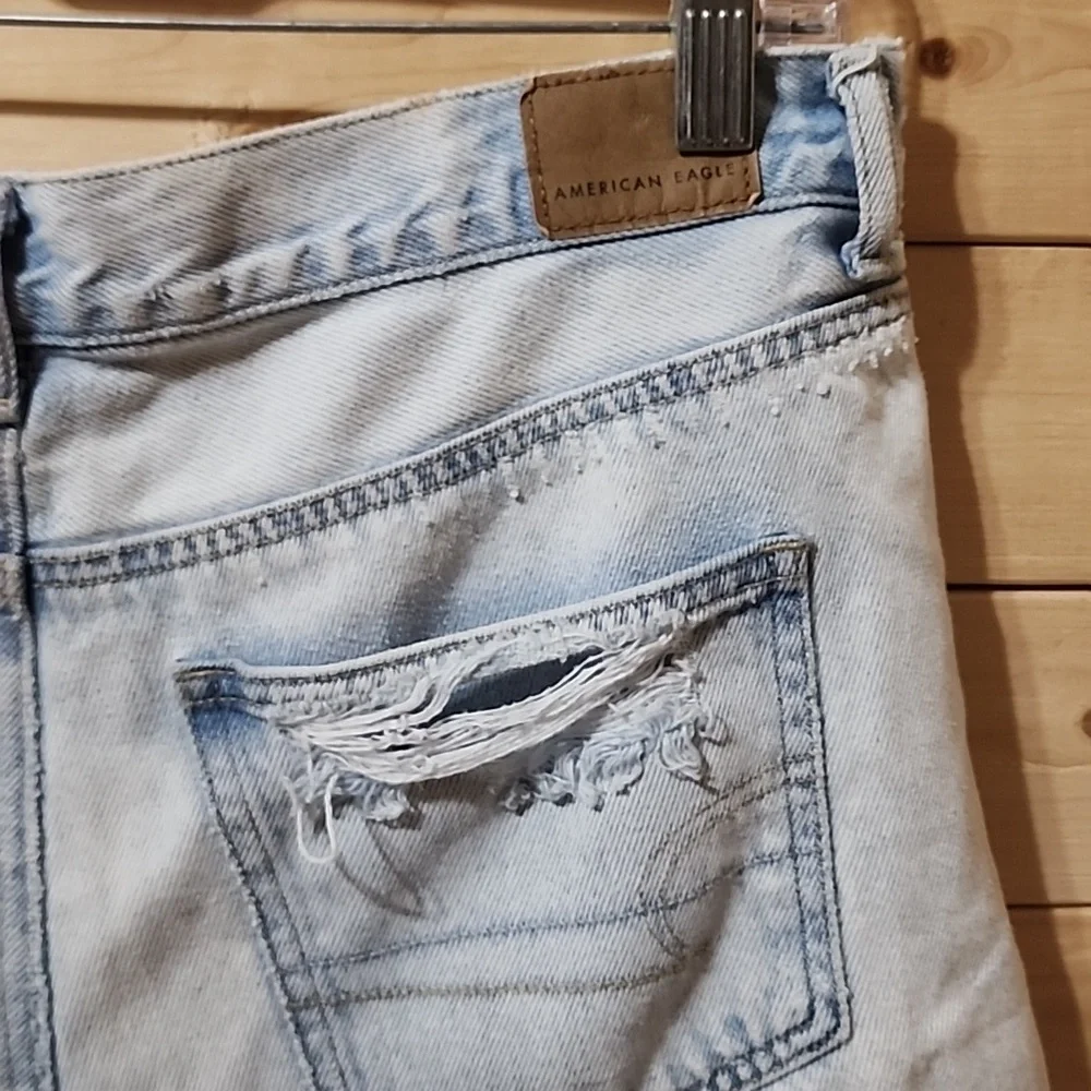 American Eagle Mom Shorts Size 6 Women's Distressed w/Frayed hem - Picture 5 of 7